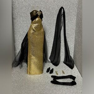 DRESS  MATTEL SIGNATURE BARBIE DOLL MARIA FELIX  GOLD & BLACK EVENING GOWN